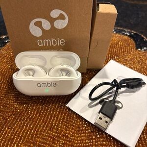 Ambie White Wireless Earbuds